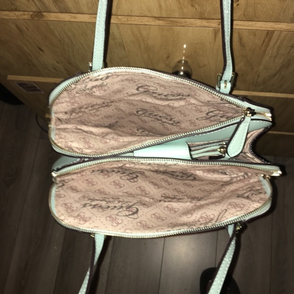 Purse - Picture 2 of 3